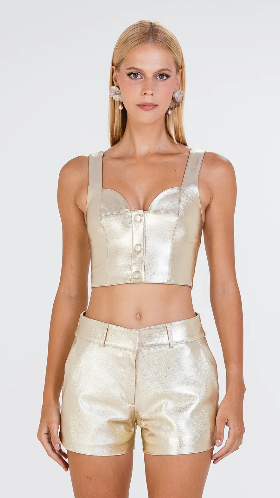 Short Monique Gold