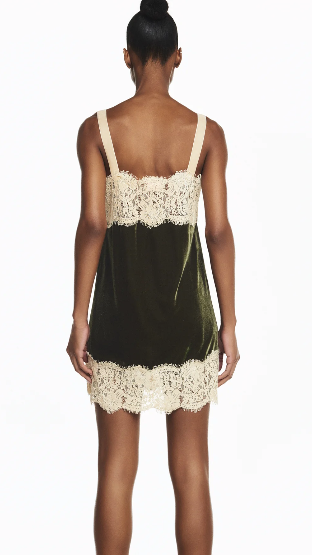 Vestido Curto Alça Veludo Verde Musgo Renda Bege