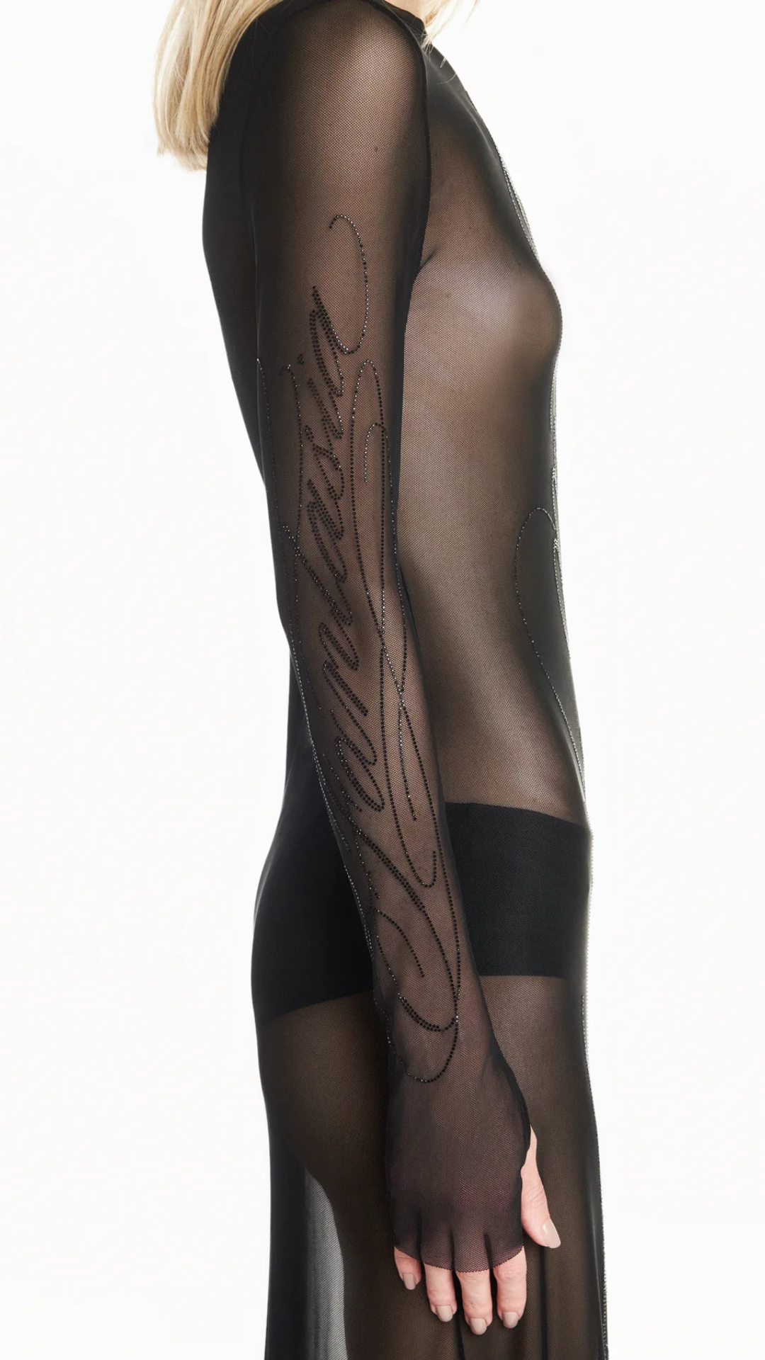 Vestido Longo Manga Longa Tule Preto Pedra One Upon a Time