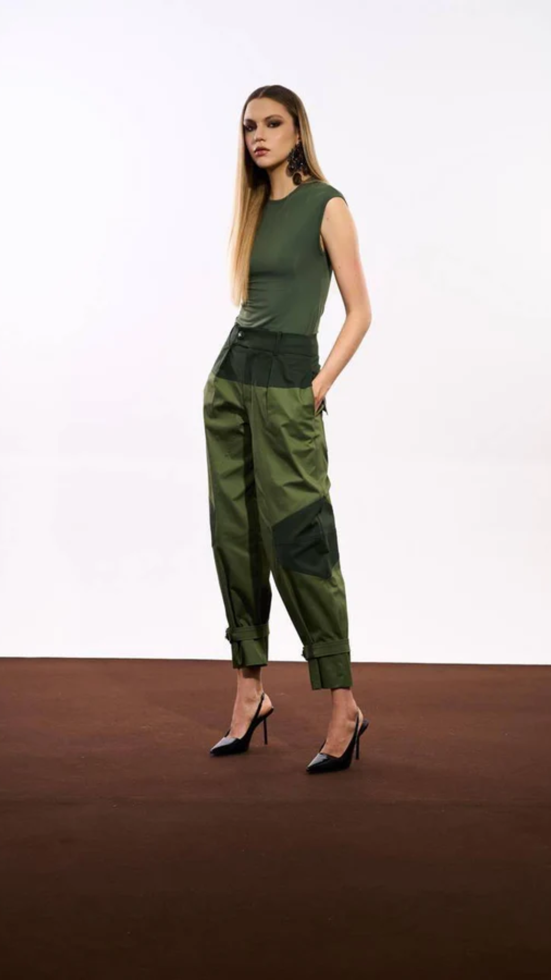 Blusa Básica De Malha Verde Militar