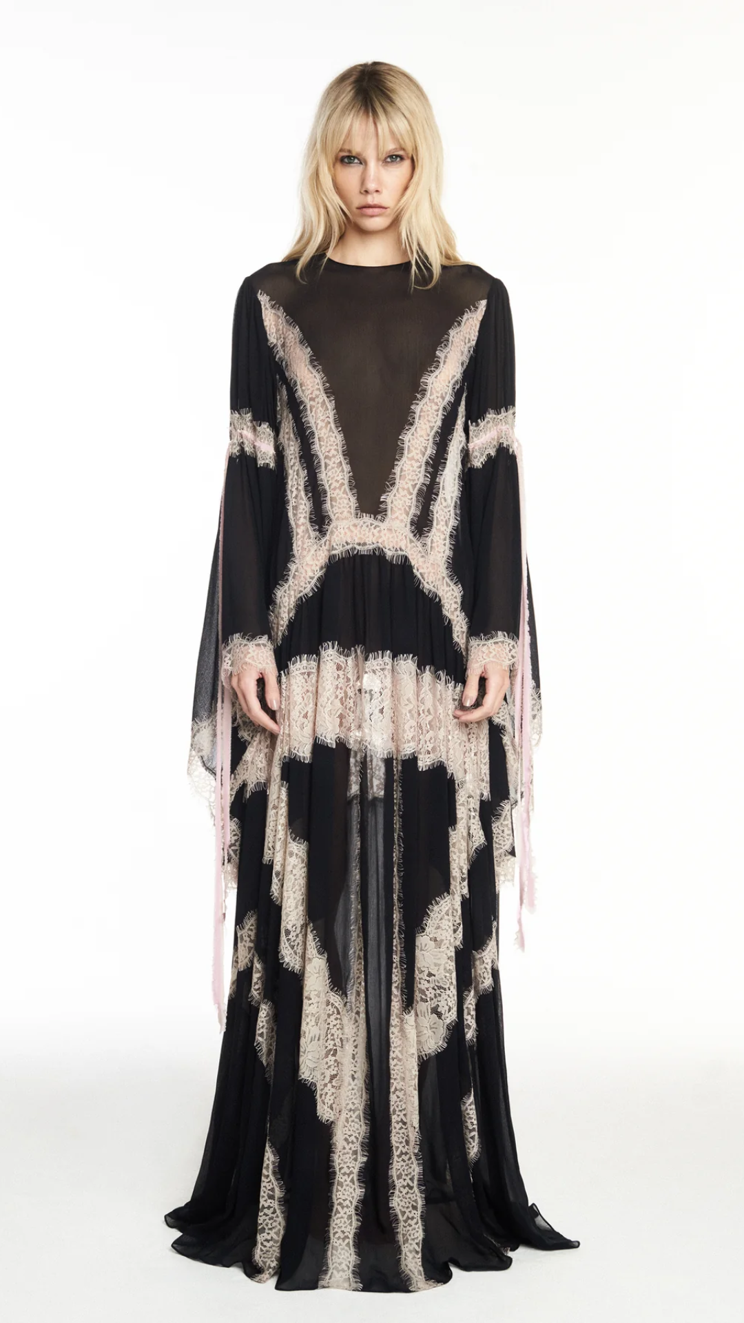 Vestido Longo Chiffon Preto com Renda Bege