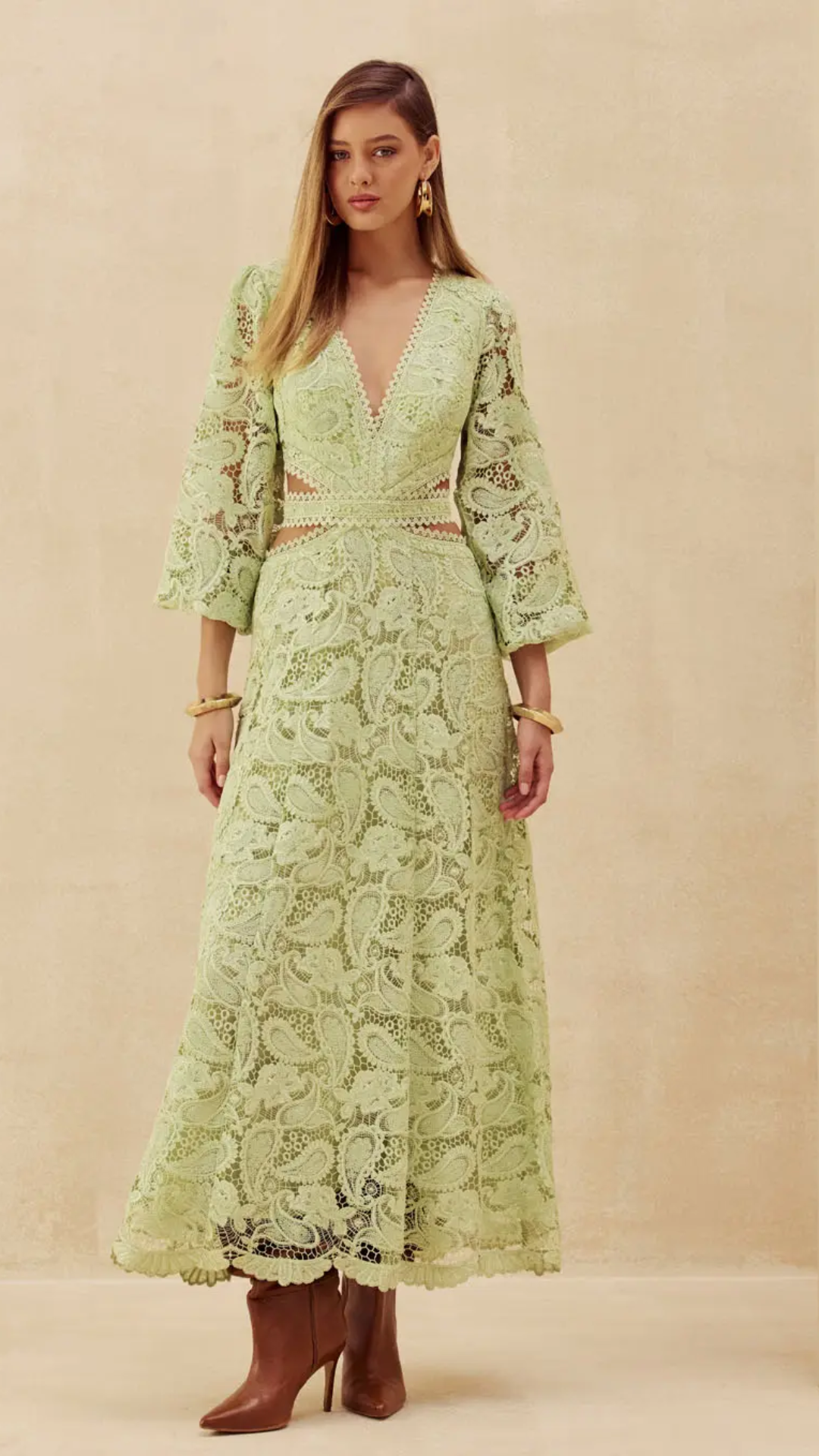 Vestido Renda Cut Out Verde Tarragon