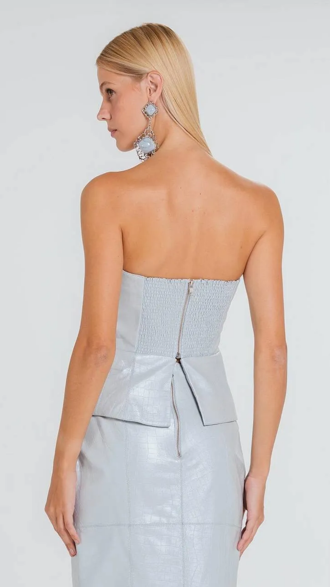 Top Megan Mist