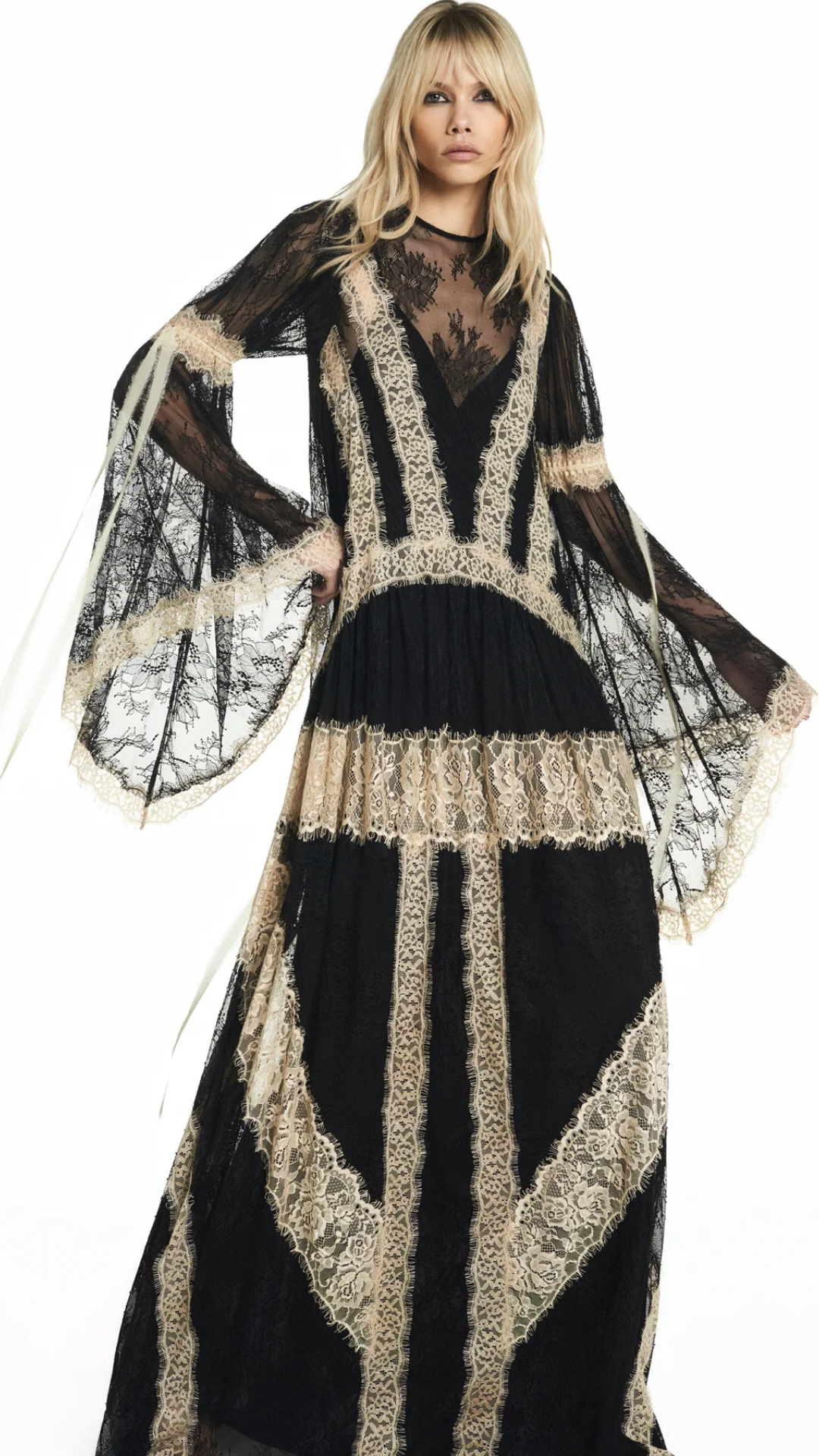 Vestido Longo com Manga Renda Preta com Renda Bege