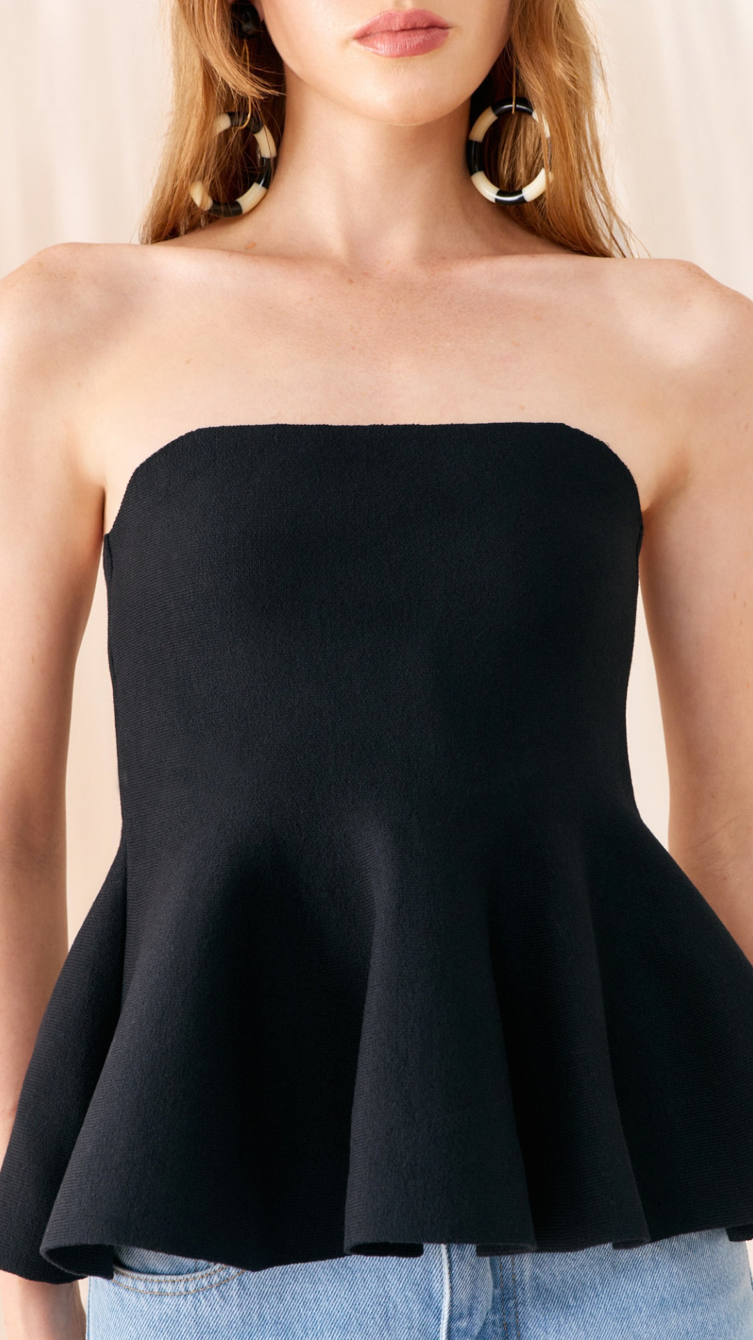 Blusa Tricot Basque Nesgas Preto