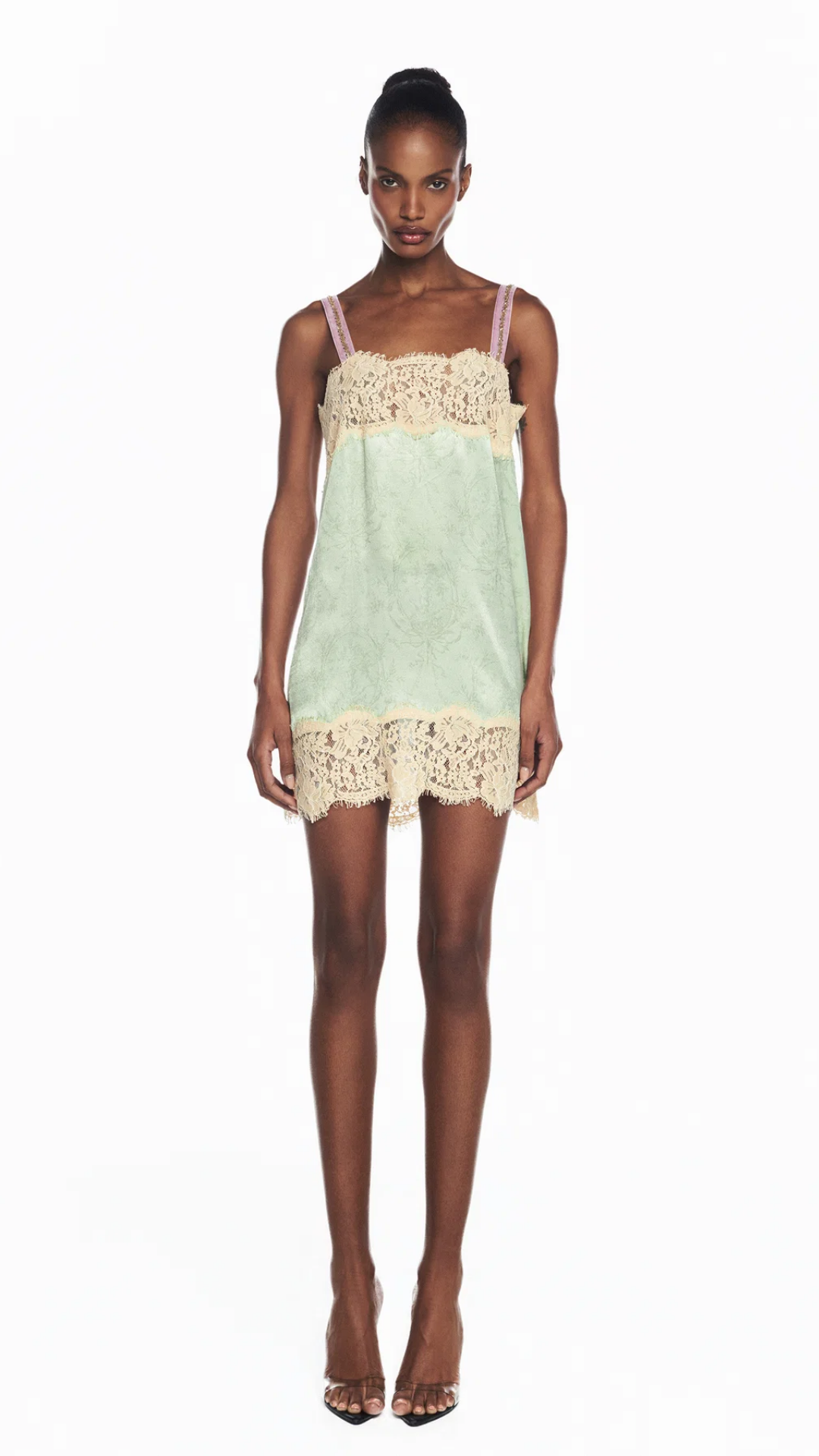 Vestido Curto Cetim Laço Verde Renda Bege