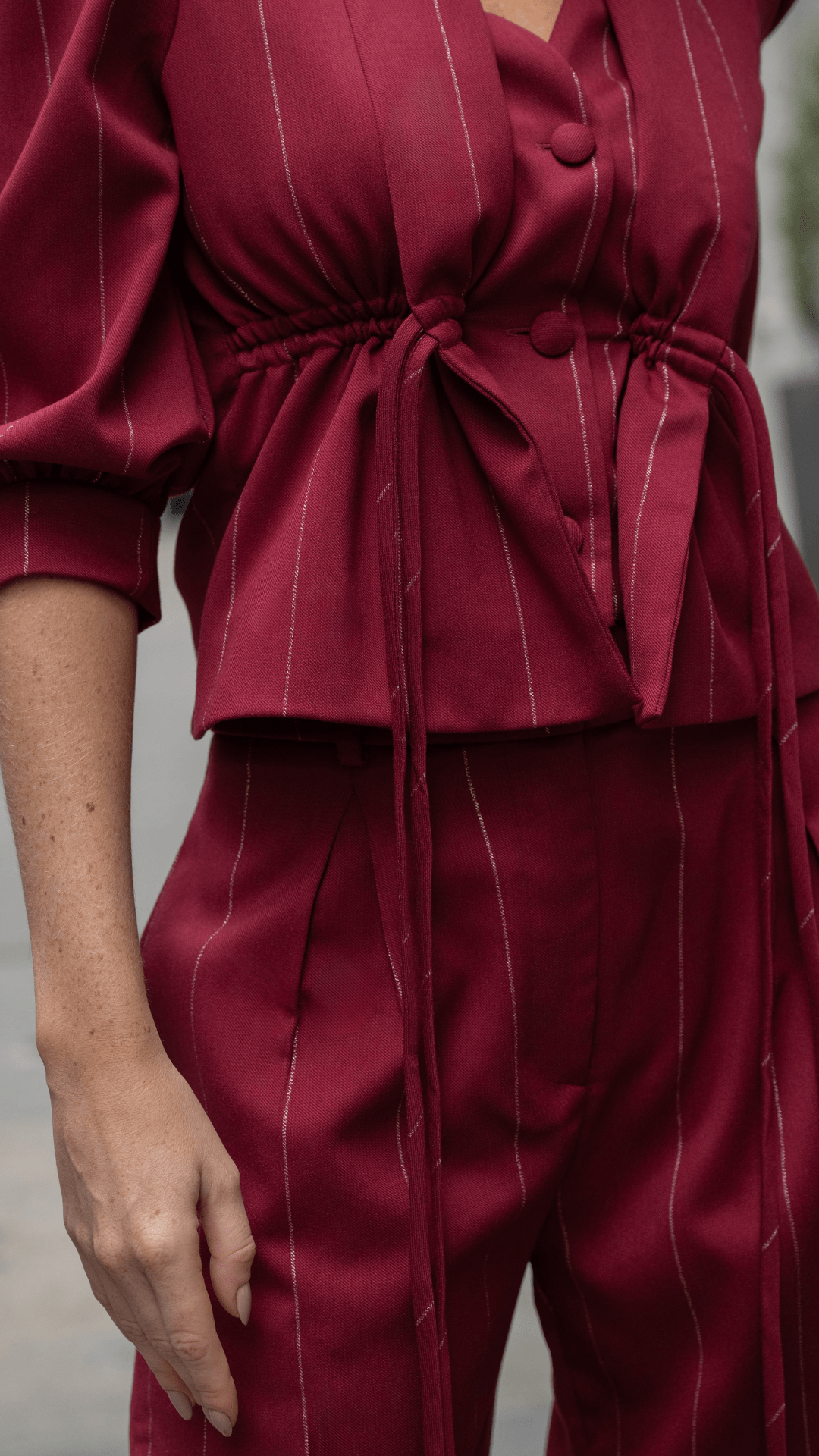 Conjunto de Alfaiataria Risca de Giz com Fio de Lurex Carménère