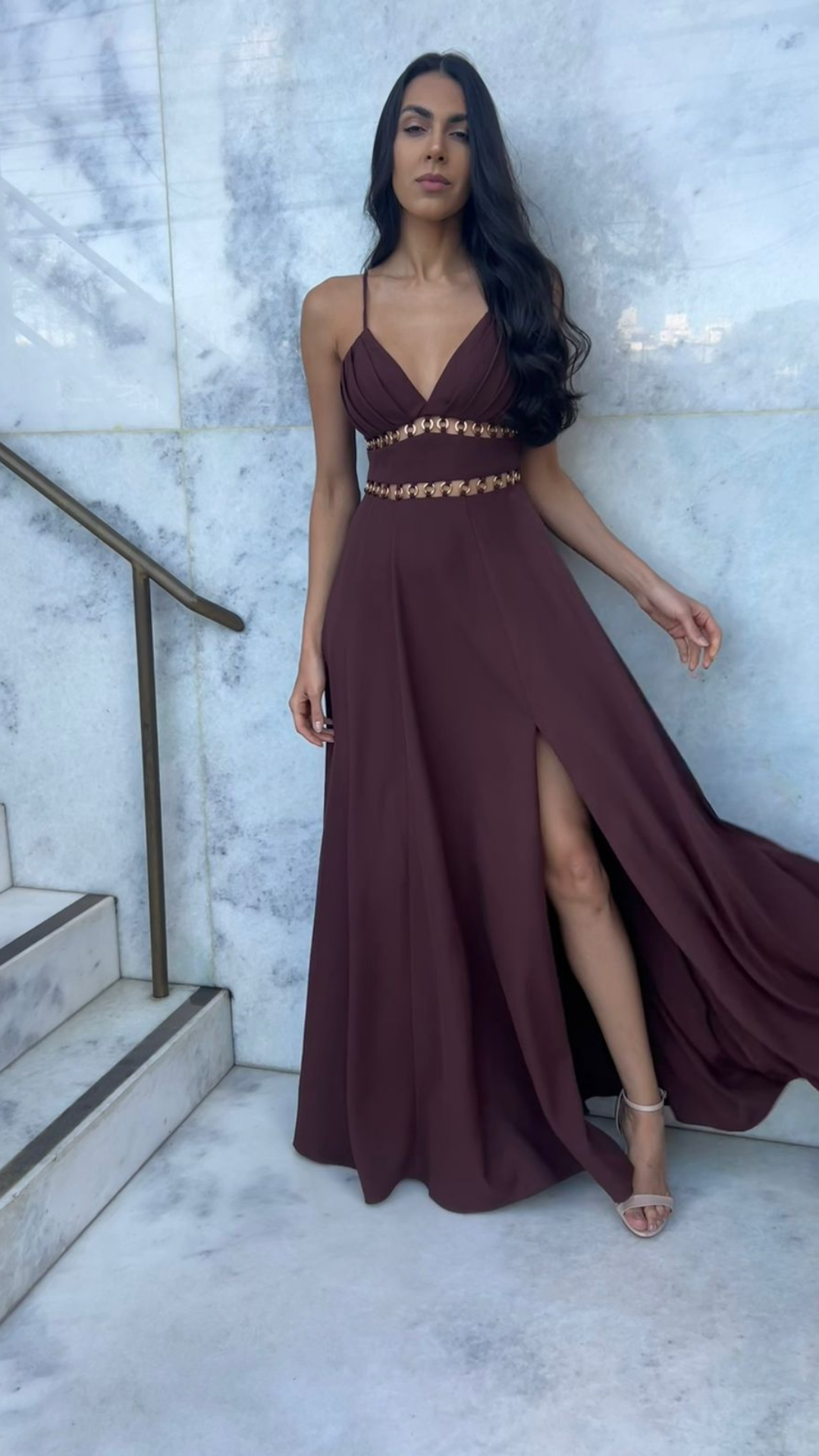 Vestido Midi Argolas Marrom Roccia