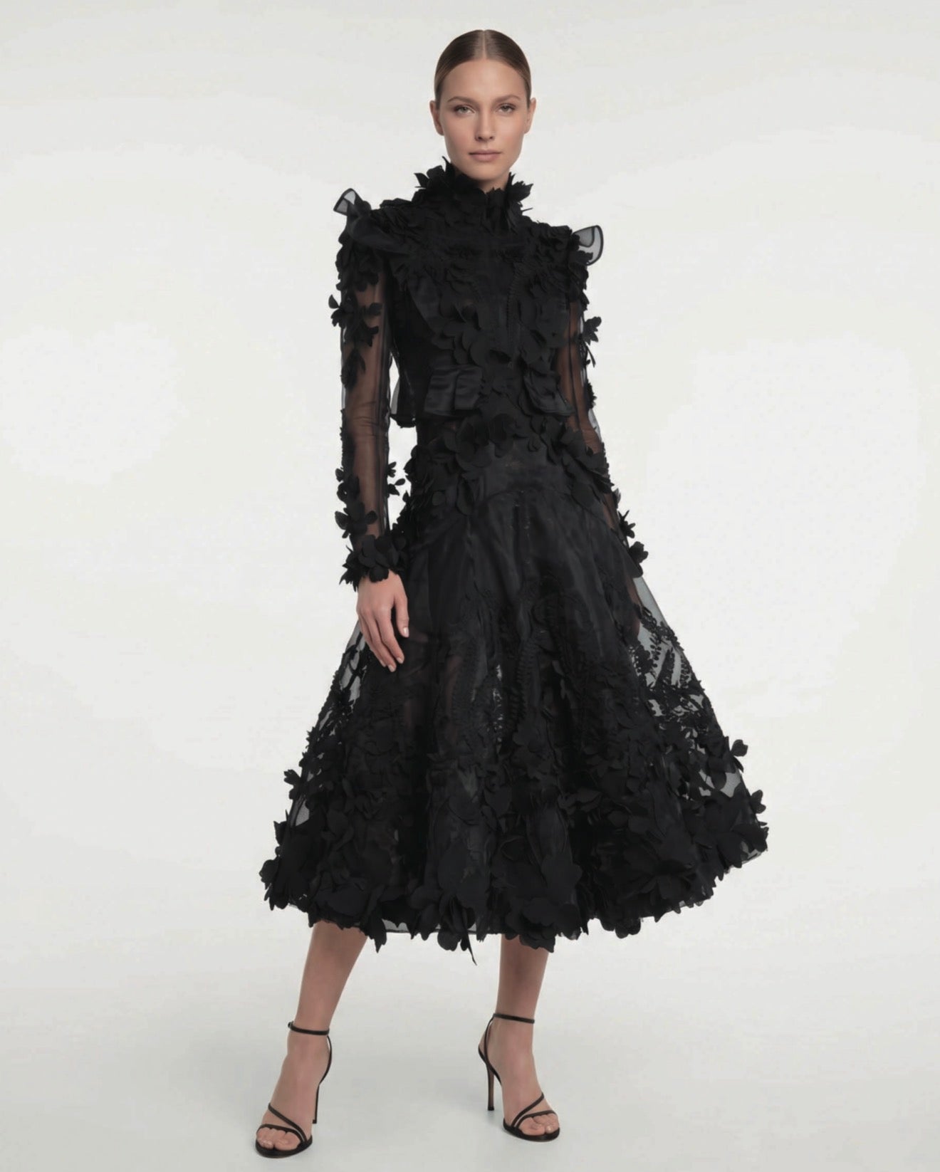 Vestido Midi com Aplicações