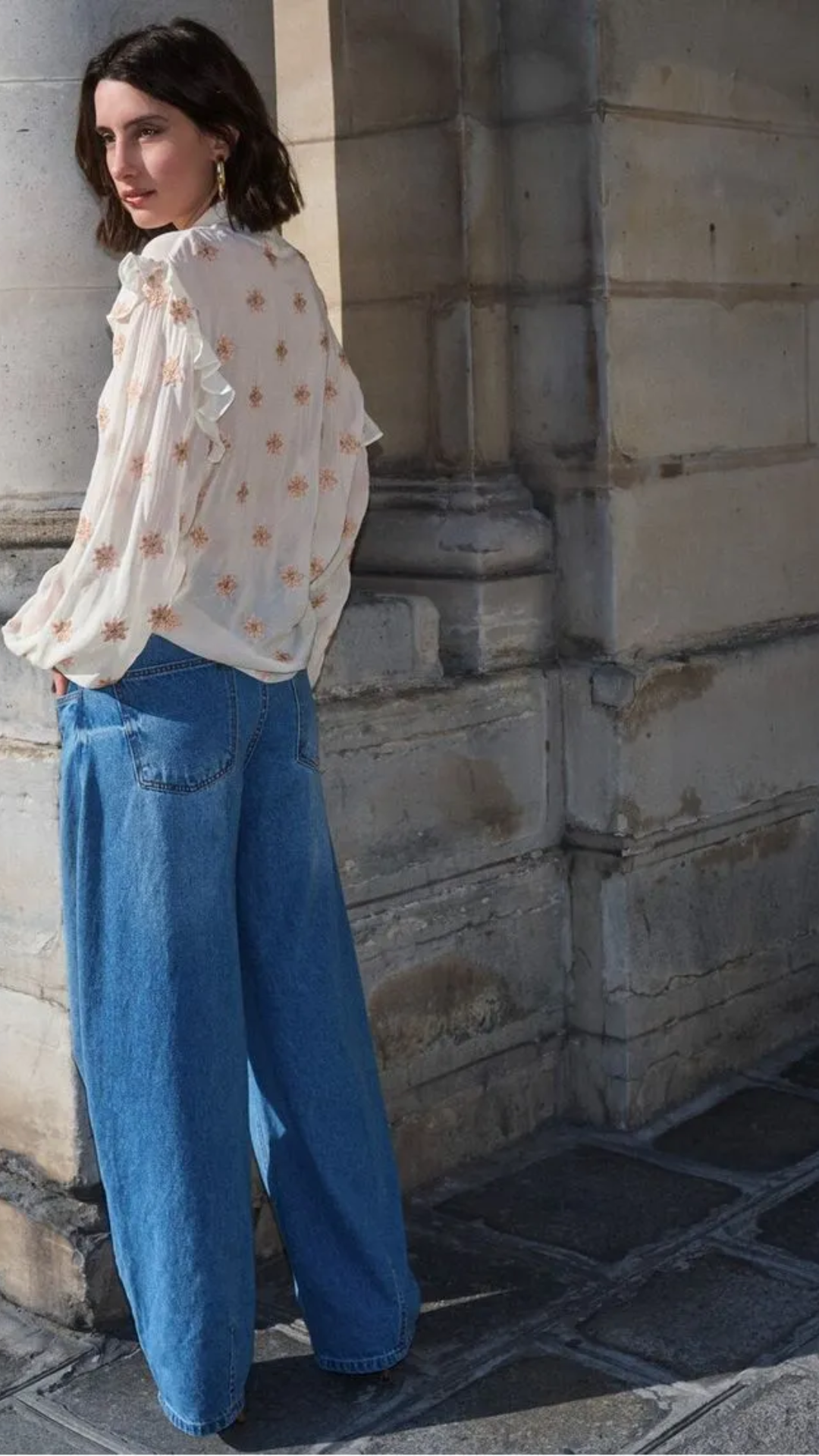 Calça Jeans Barrel Wide com Pregas Índigo