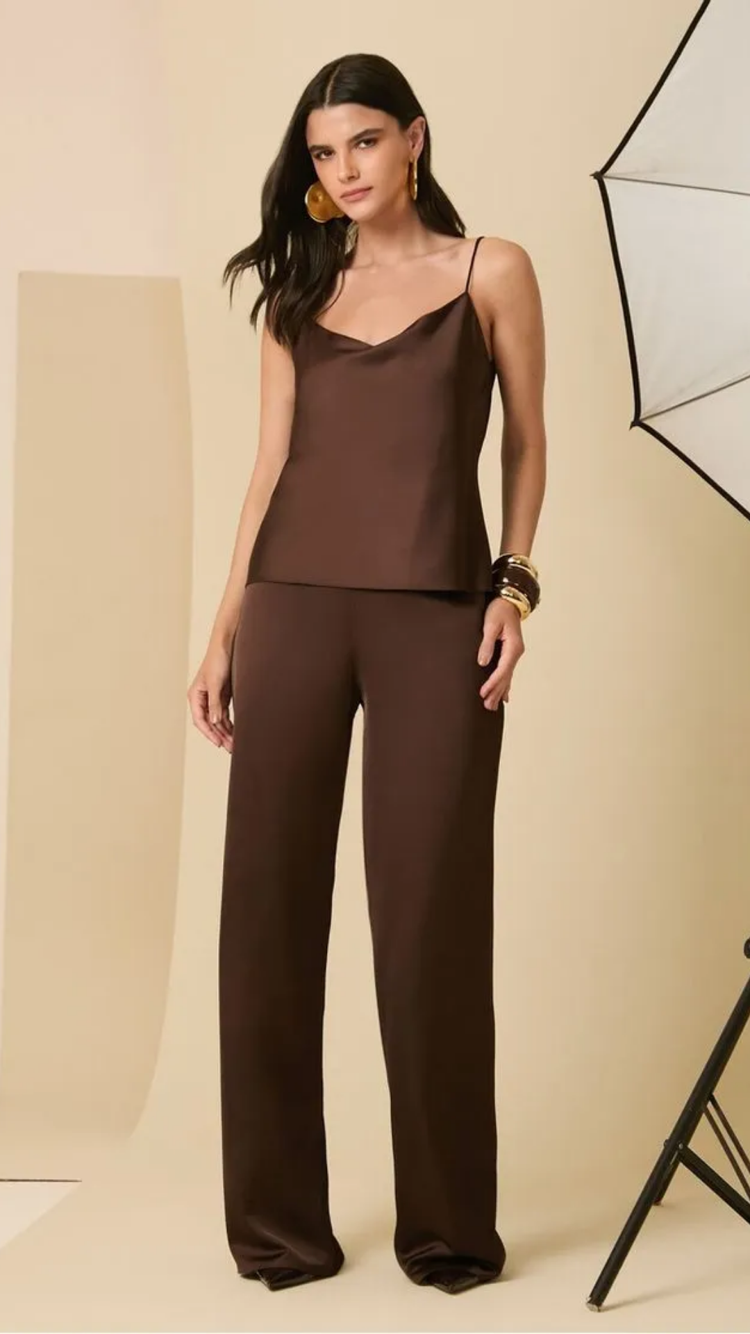 Conjunto Acetinado Marrom Blusa e Calça