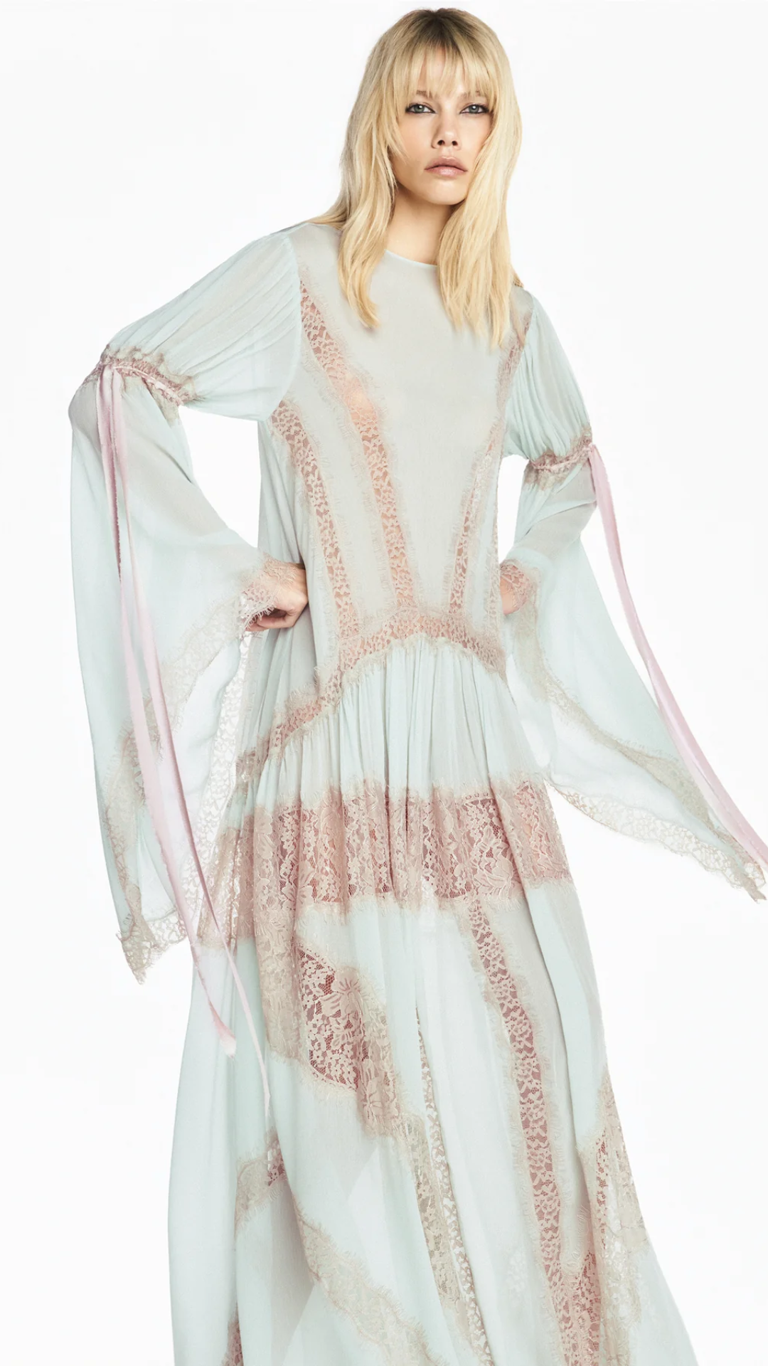 Vestido Longo Manga Longa Chiffon Verde com Renda Bege