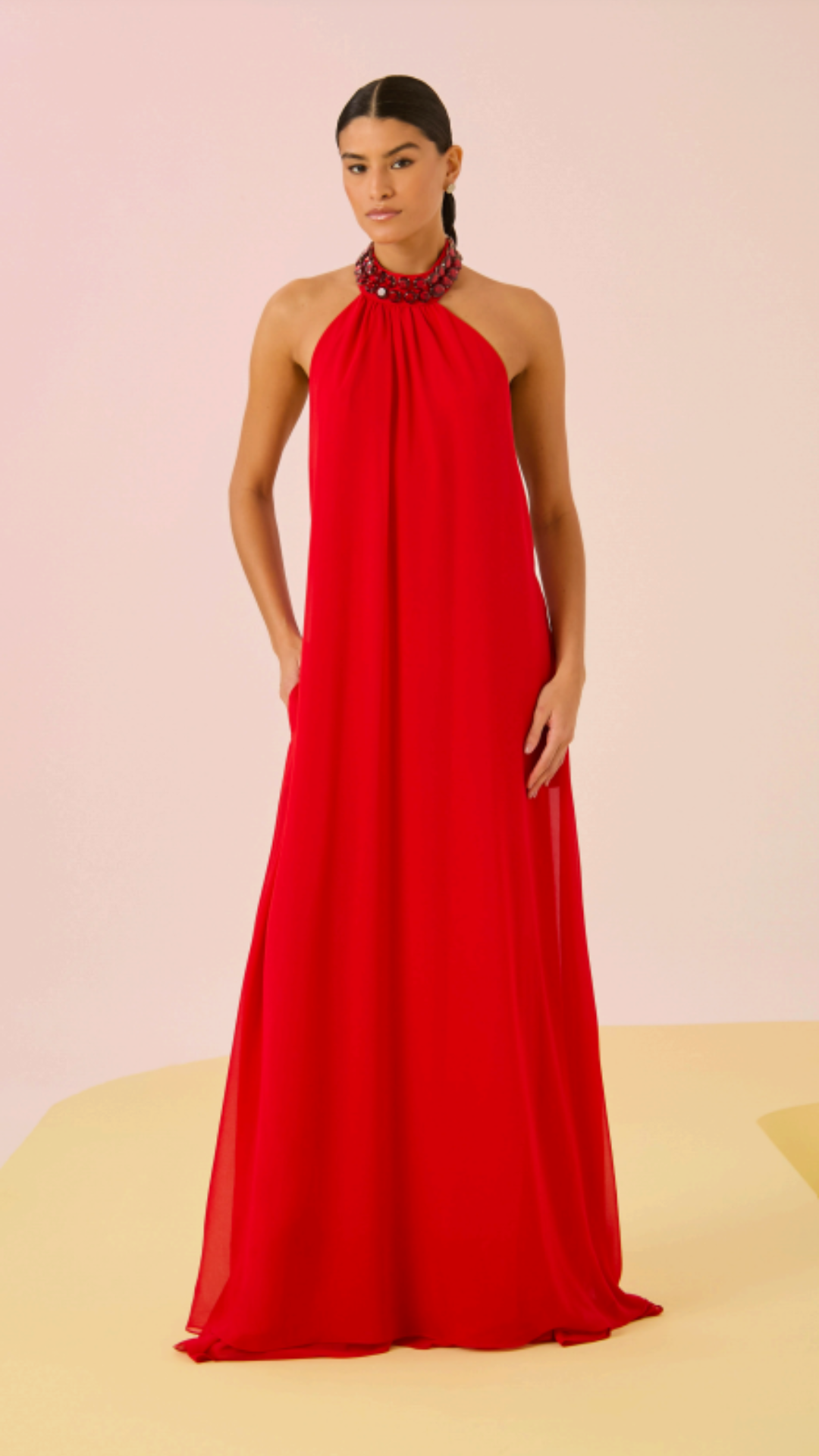 Vestido Longo Gola Bordada Vermelho
