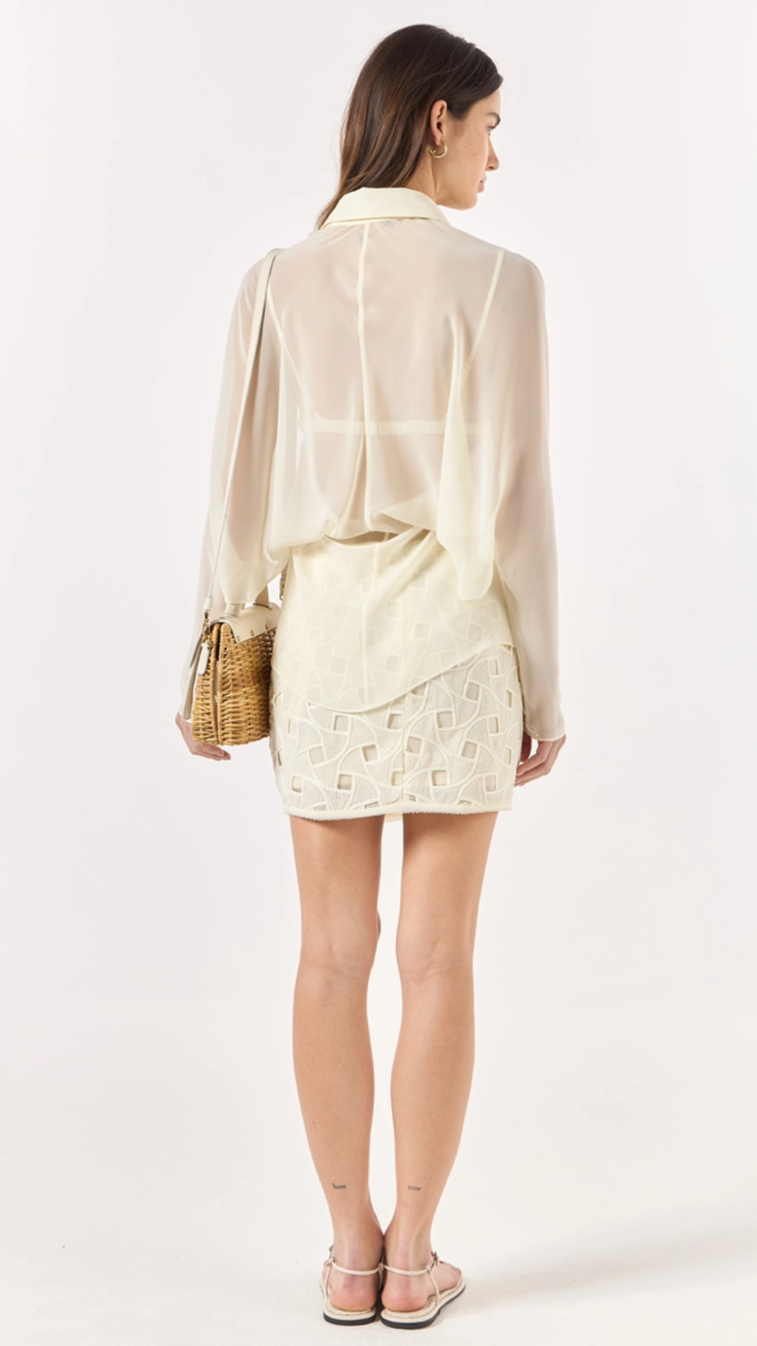 Saia Curta Detalhe Chiffon Bordado Off Shell