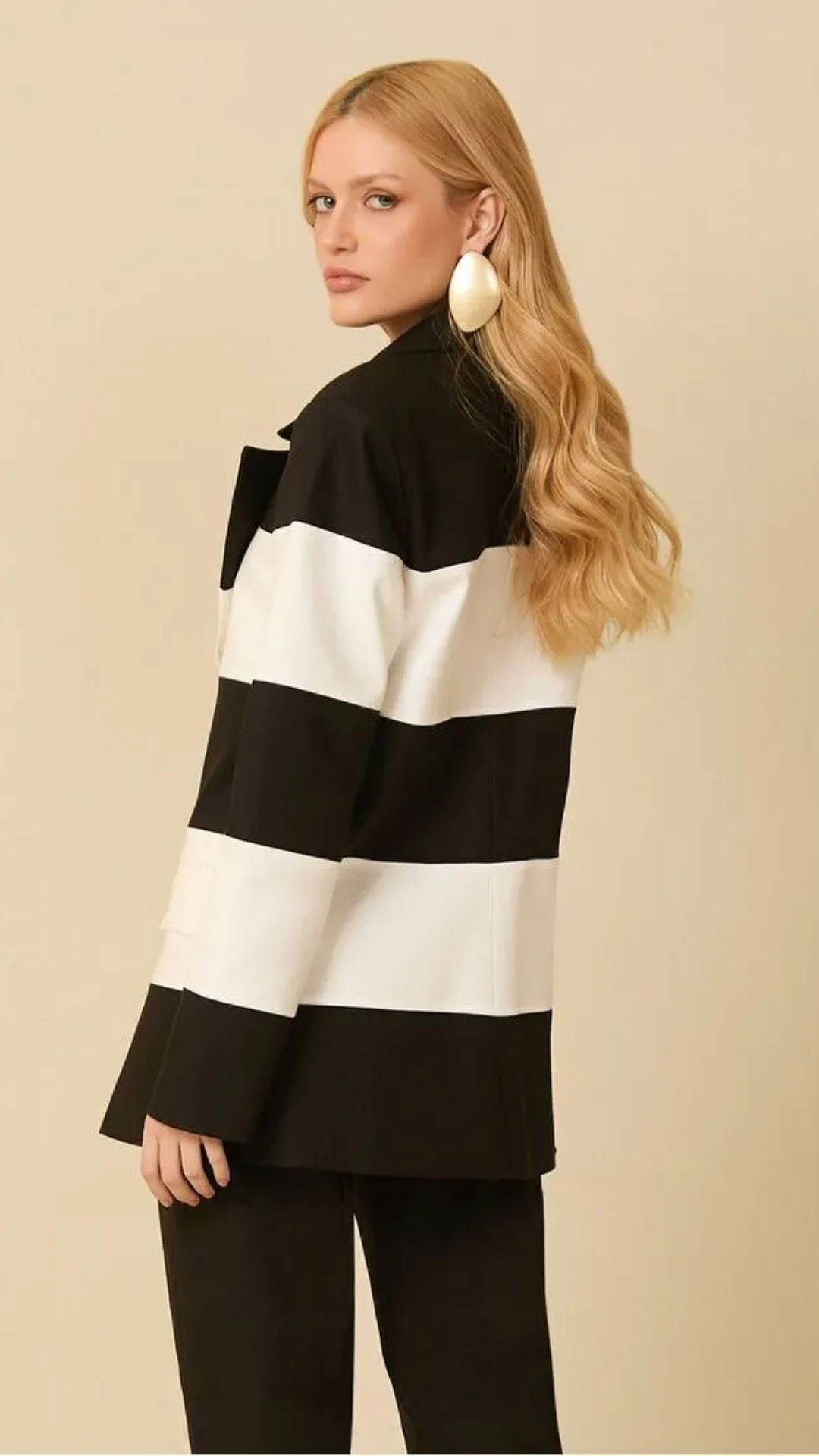 Blazer Bicolor Preto e Branco