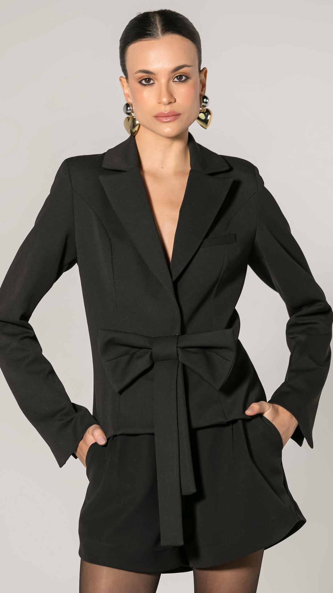 Conjunto Alfaiataria Blazer Laço e Short Preto