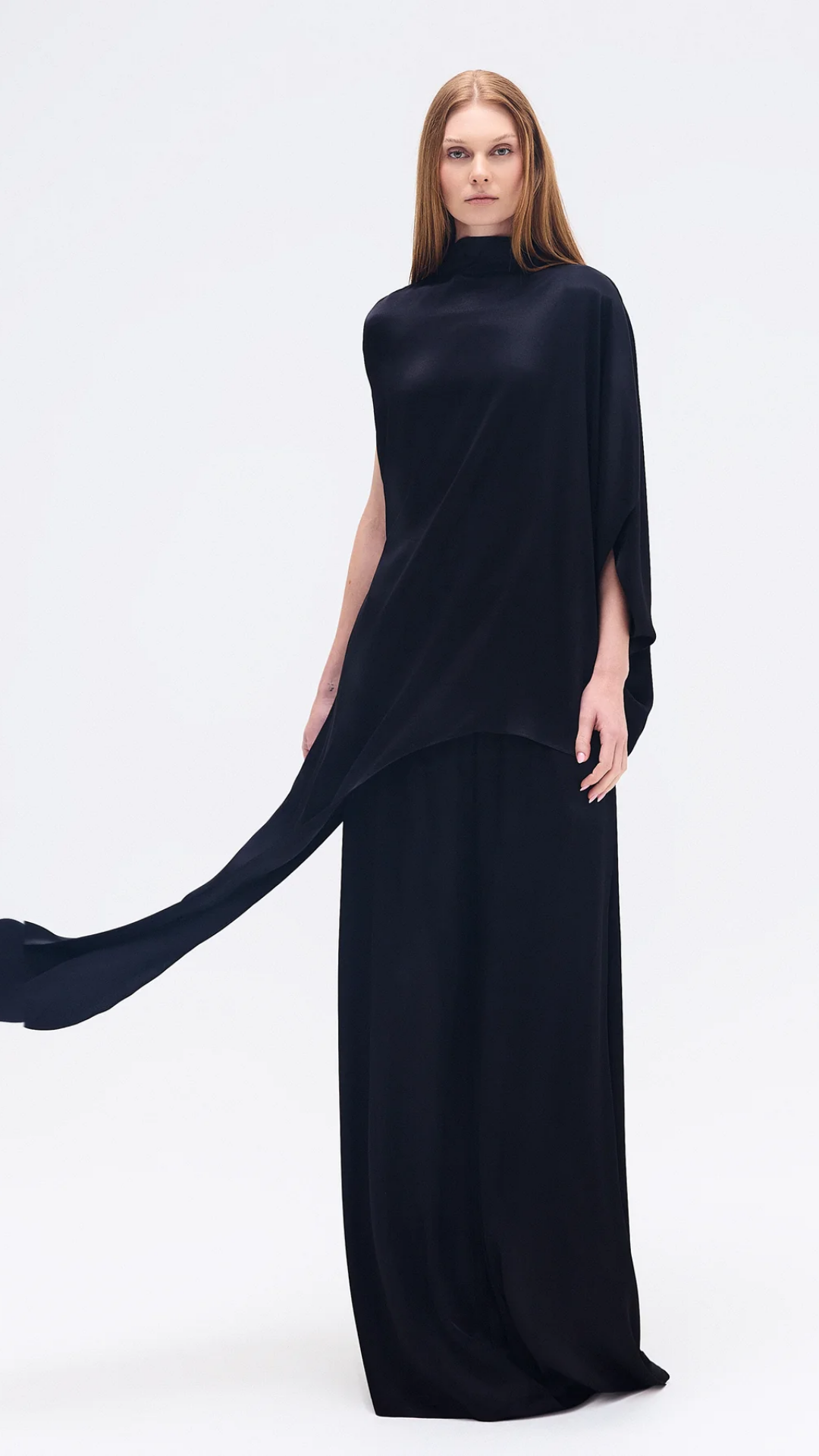 Blusa Kaftan Assimétrica Cetim Preto