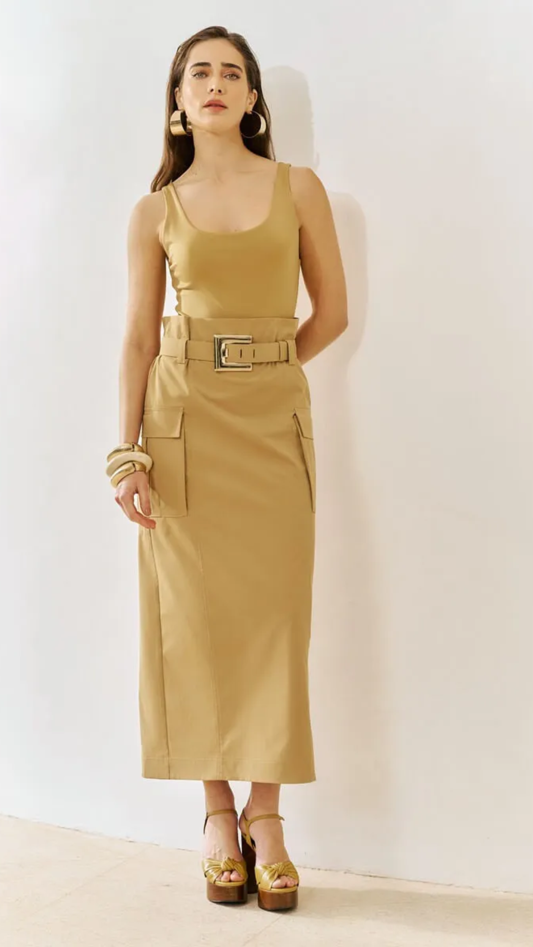 Saia Midi Clochard com Cinto e Bolso Cáqui