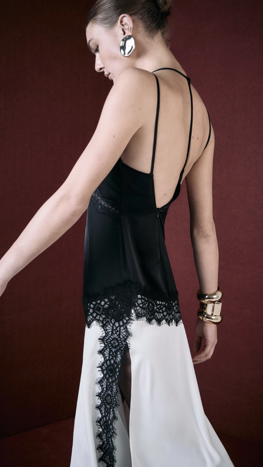 Vestido Slip Detalhe em Renda Preto e Branco