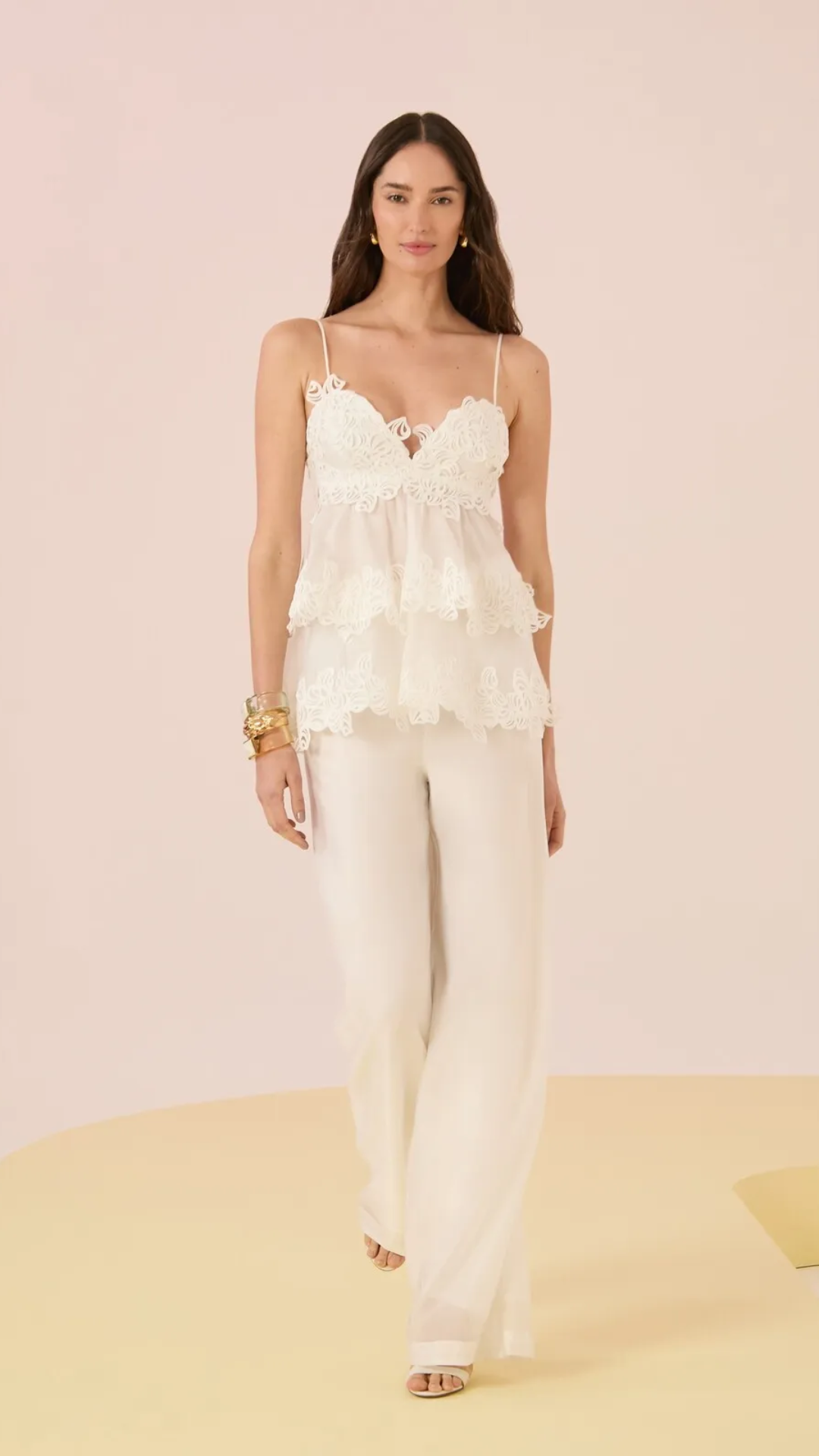 Conjunto Blusa Babados com Renda e Calça Off White