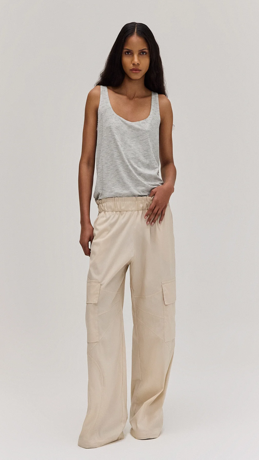 Calça Cargo Elástico Cintura Bege