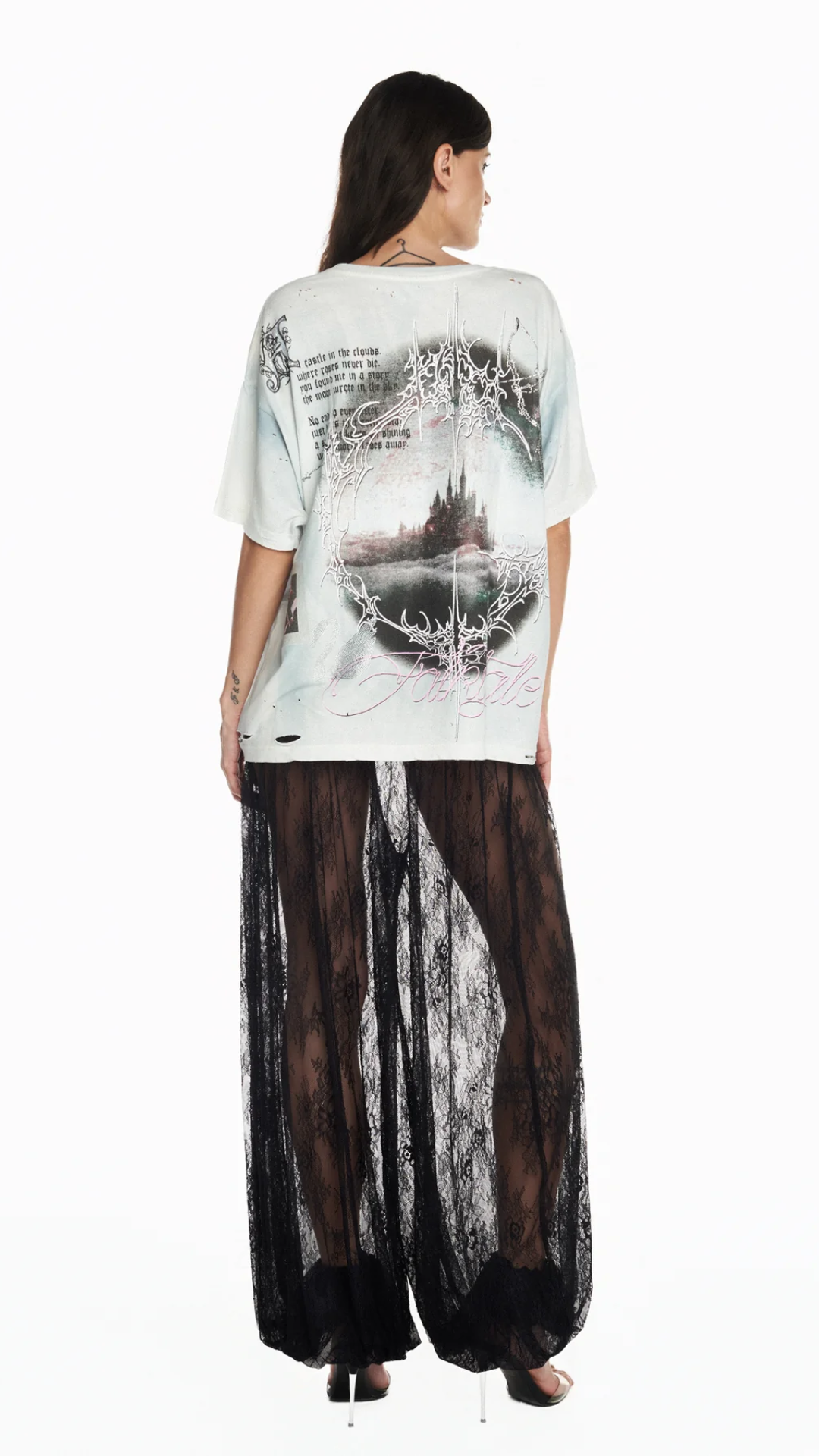 Camiseta Meant To Be Manchada