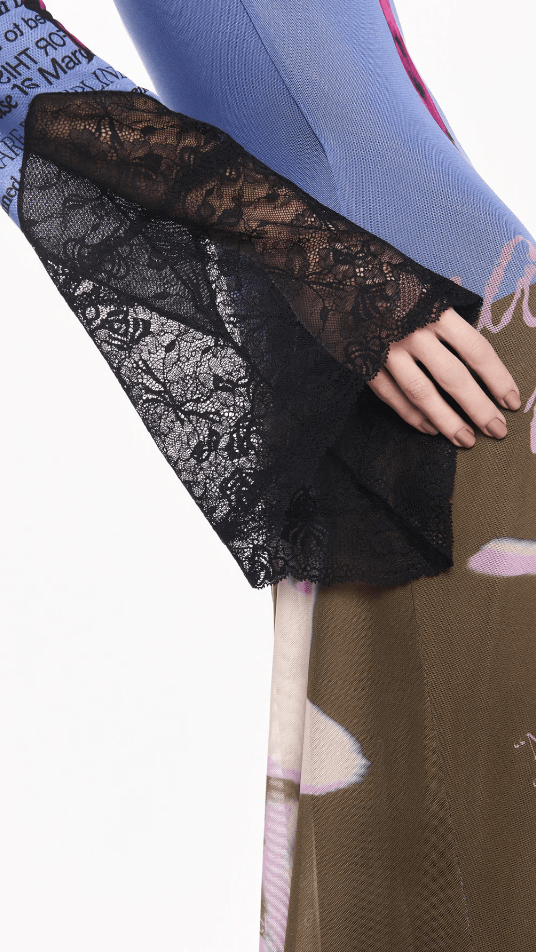 Vestido Longo Manga Longa Tule e Renda Ballet Laço