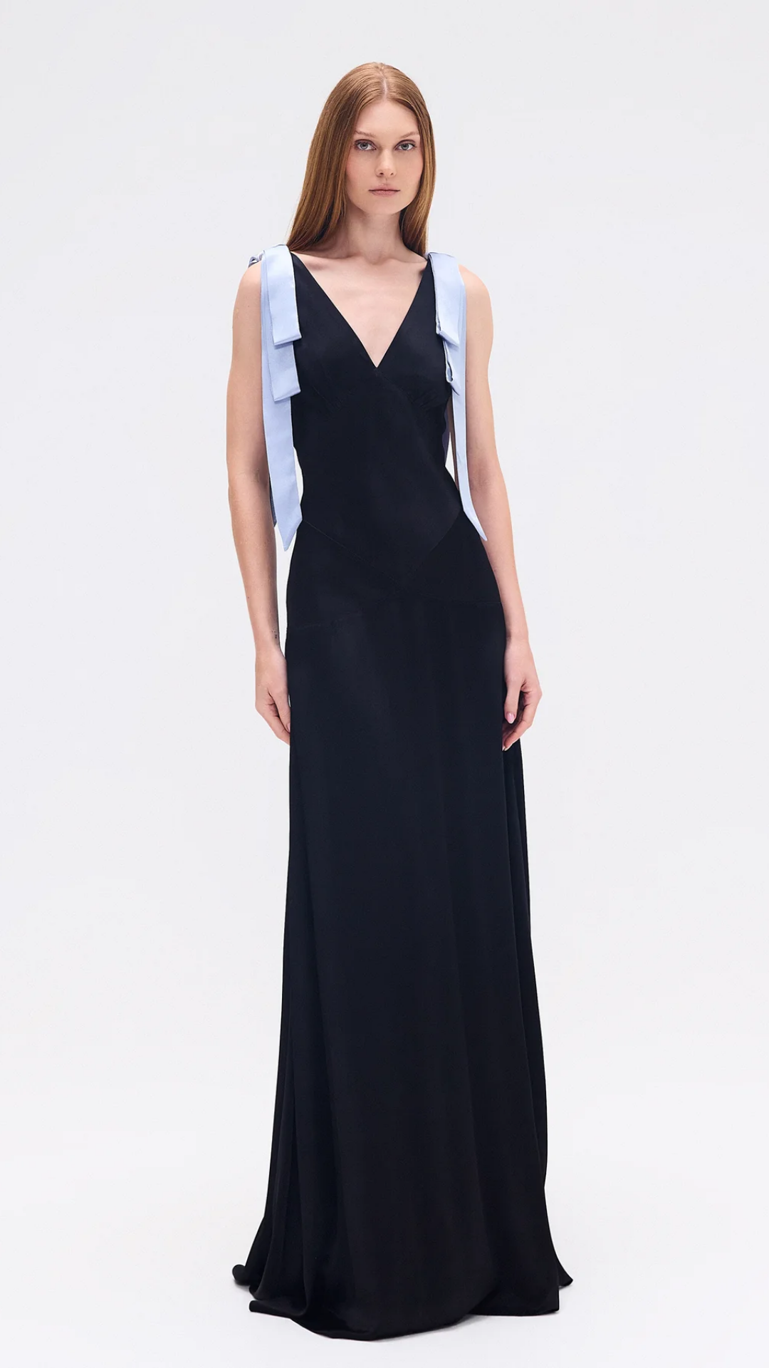 Vestido Longo Viés Alça Laços Cetim Preto