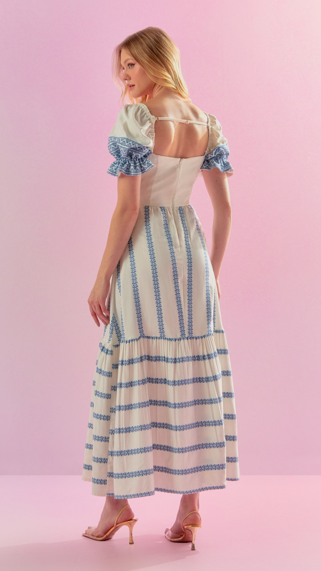 Vestido Princesa Bordado Especiarias Marino
