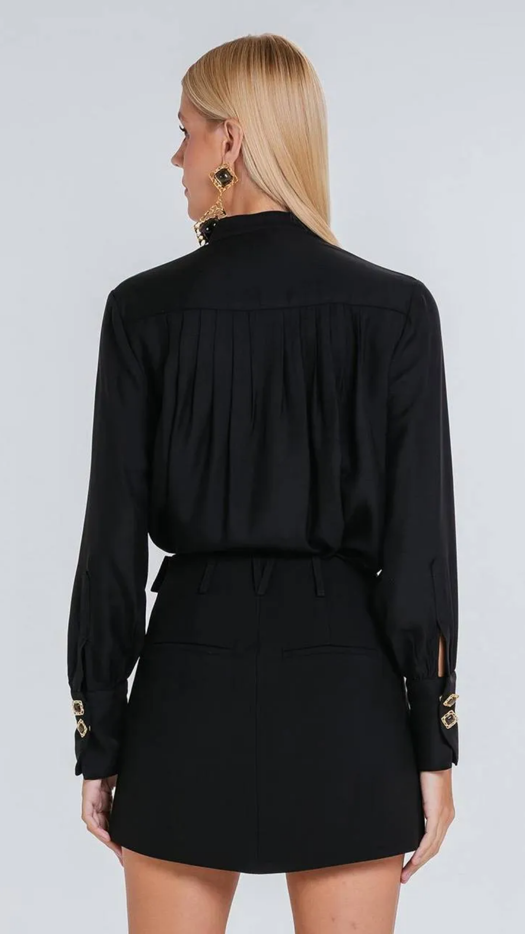 Short Saia Cléo Preto