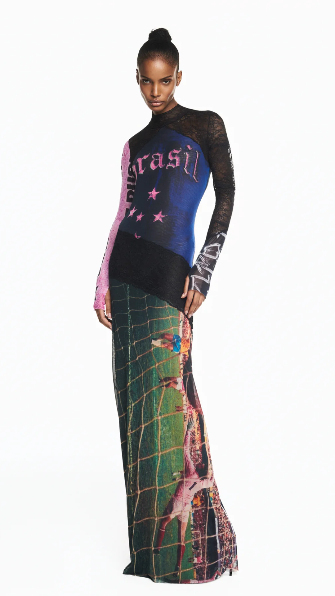 Vestido Longo Manga Longa Gola Alta Tule e Renda Brasil